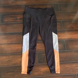Livi Active Black and Orange Leggings Size 14/16
